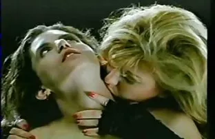 XXX چهار مشتریان دمار از روزگارمان درآورد busty masseuse در سوپر سکس کردن بوش مقعد و دهان