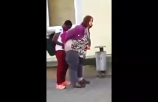 XXX بانوی داغ در لباس دانلود فیلم سکسی کردی با معشوق