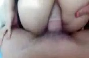 XXX ورزشکار خودش fucks در مقعد با dildo در مقابل سکس کون گایی یک وب کم