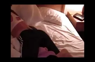 XXX موهای قهوه ای, واژن, باز کردن فیلم سکسی رابطه جنسی در یک تخت دو نفره