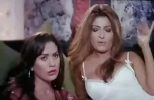 XXX گمراه یک دختر با سکس سکس کردن یک الاغ شسته.