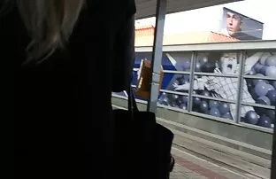 XXX سبزه, قرار دادن دست خود را در مقعد او در مقابل یک سکس حال کردن وب کم