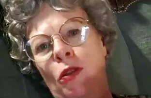 XXX سبزه داغ نشان دادن نونوجوانان بزرگ در وب کم سکس ان کردن