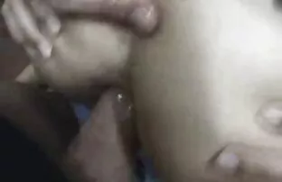 XXX مامان می اندازد نونوجوانان بزرگ در سینه بند قرمز می دهد و خودش را فیلم از سکس کردن به دوست